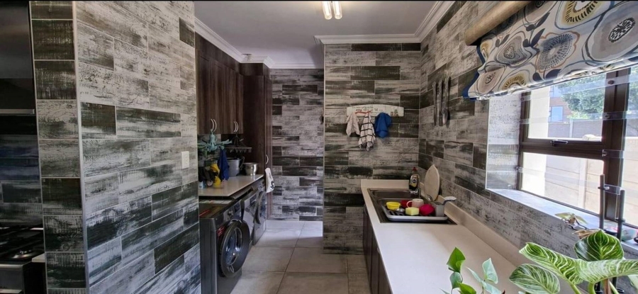 3 Bedroom Property for Sale in Dana Bay Western Cape